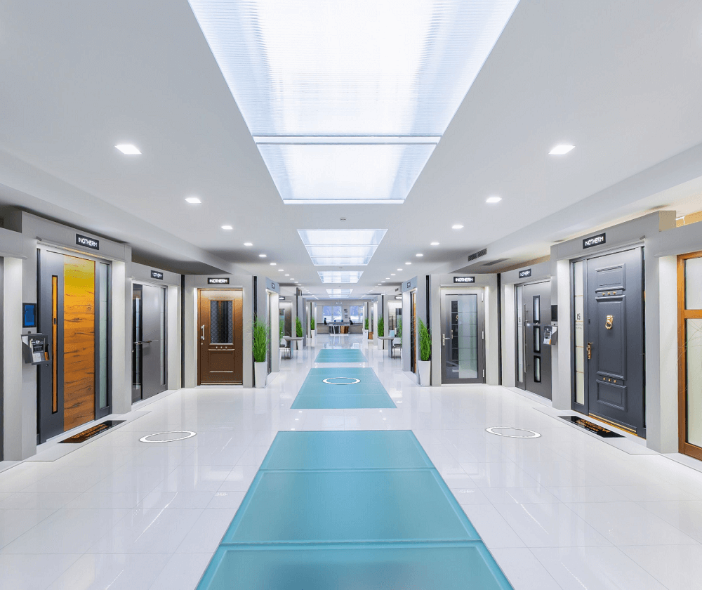 Inotherm - virtualni salon Inotherms großes Eingangstüren-Salon.