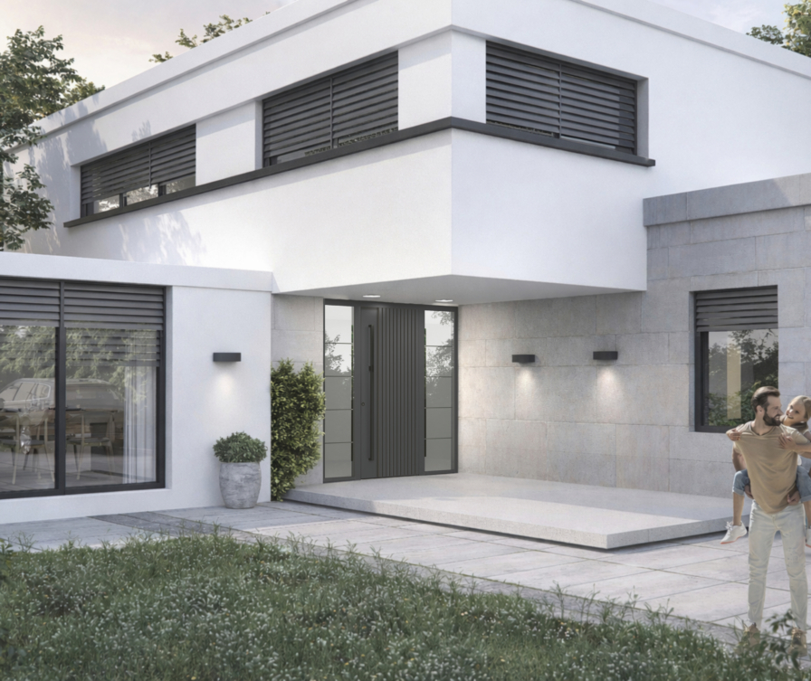 Modernes Haus mit aufeinander abgestimmten grauen Verschattungselementen, Fenstern und Haustür